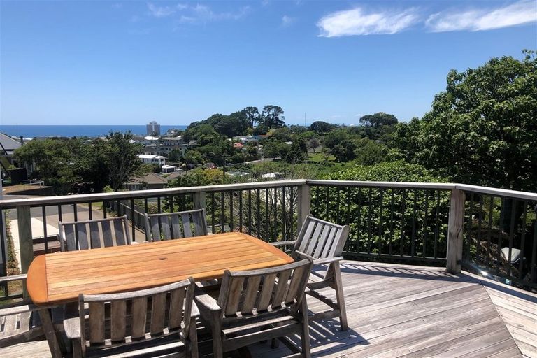 Photo of property in 3b Barrett Street, Westown, New Plymouth, 4310