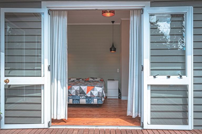 Photo of property in 734 Okahukura Road, Tapora, Wellsford, 0977