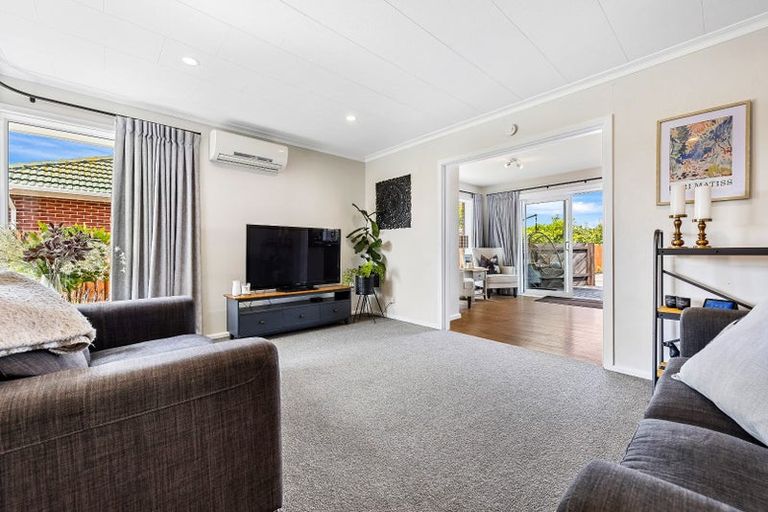 Photo of property in 95 Kendal Avenue, Burnside, Christchurch, 8053