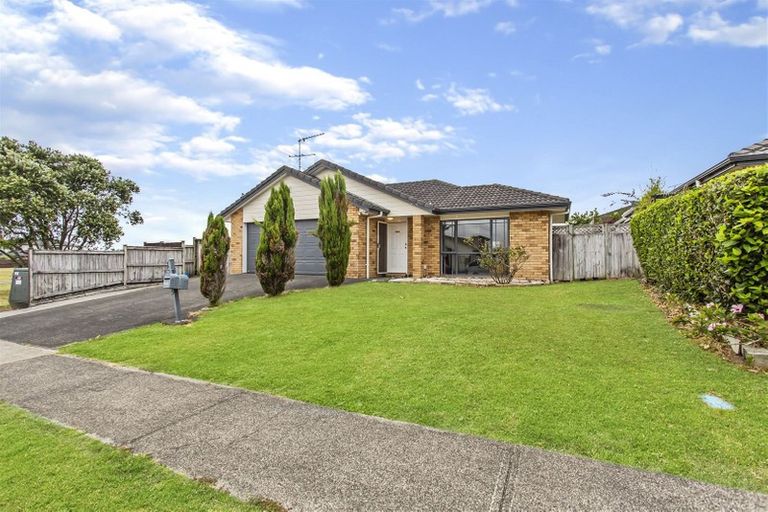 Photo of property in 52 Magic Way, Randwick Park, Auckland, 2105
