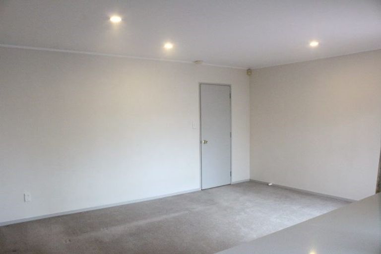 Photo of property in 9 Drysdale Place, Somerville, Auckland, 2014