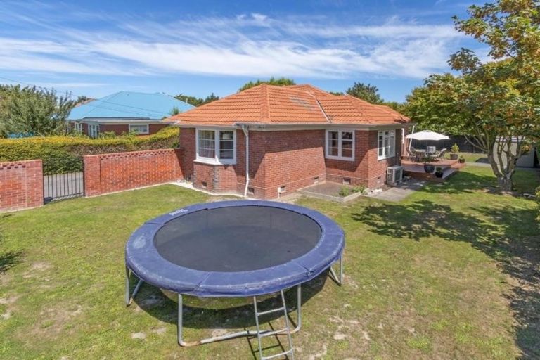 Photo of property in 19 Bounty Street, Bryndwr, Christchurch, 8053