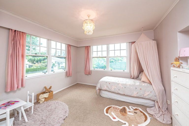 Photo of property in 11 Saint Leonard Street, Saint Johns Hill, Whanganui, 4501