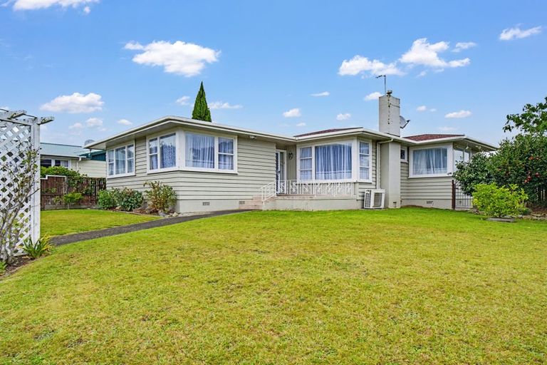Photo of property in 32 Langley Avenue, Milson, Palmerston North, 4414