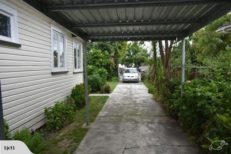 Photo of property in 510 Grove Road, Mayfair, Hastings, 4122