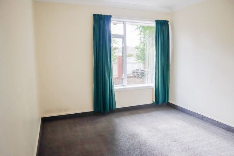 Photo of property in 229 Avonhead Road, Avonhead, Christchurch, 8042