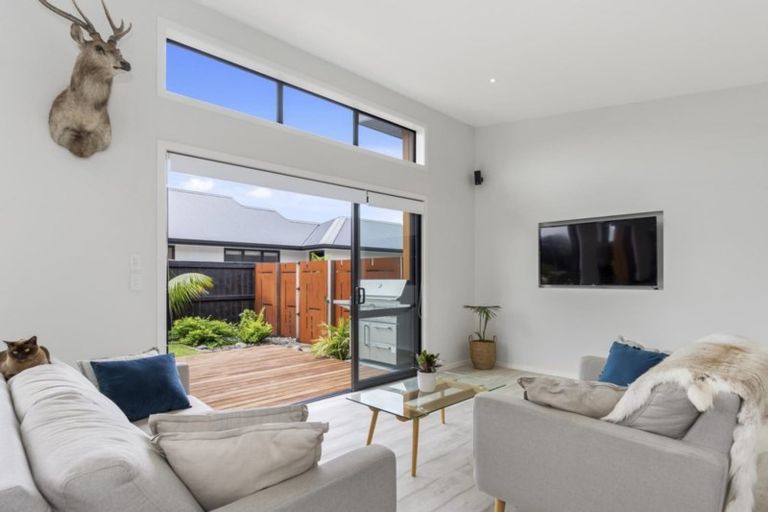 Photo of property in 10 Rotomanu Place, Pyes Pa, Tauranga, 3112