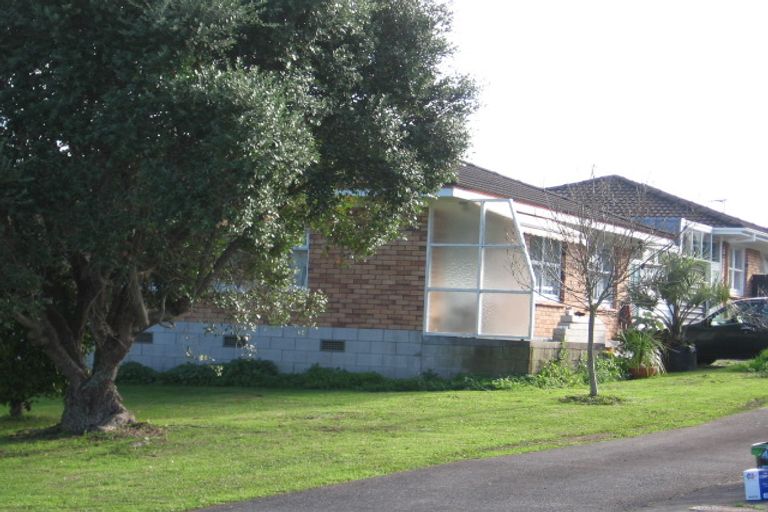 Photo of property in 3/5 Paton Road, Howick, Auckland, 2014