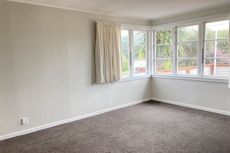 Photo of property in 146 Waikawa Road, Picton, 7220