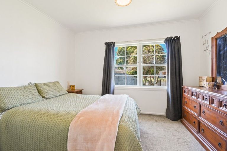 Photo of property in 10 Jarmey Place, Mangakakahi, Rotorua, 3015