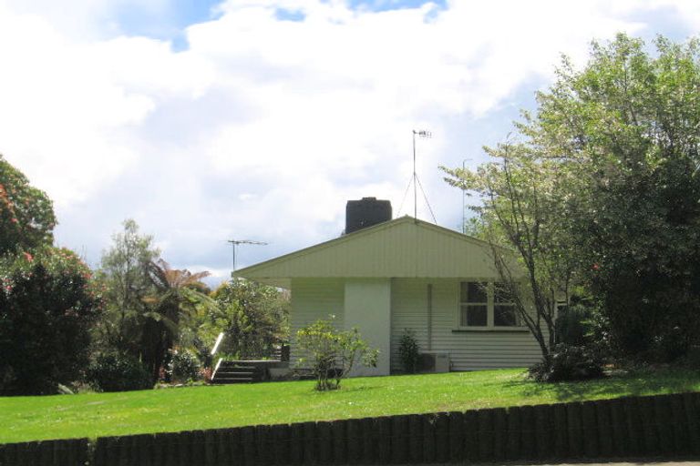 Photo of property in 82 Tarawera Road, Lynmore, Rotorua, 3010