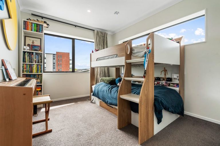 Photo of property in 1 Danga Lane, Hobsonville, Auckland, 0616
