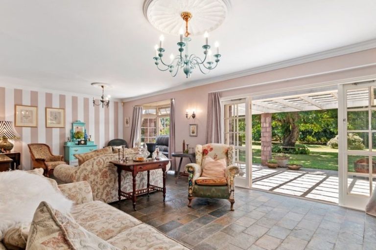 Photo of property in 85 Kayelene Place, Omokoroa, 3114