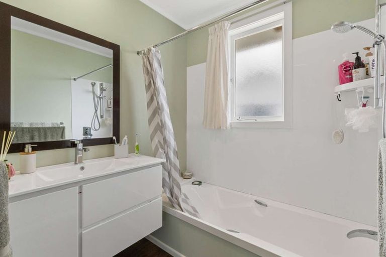 Photo of property in 18 Cureton Street, Morrinsville, 3300