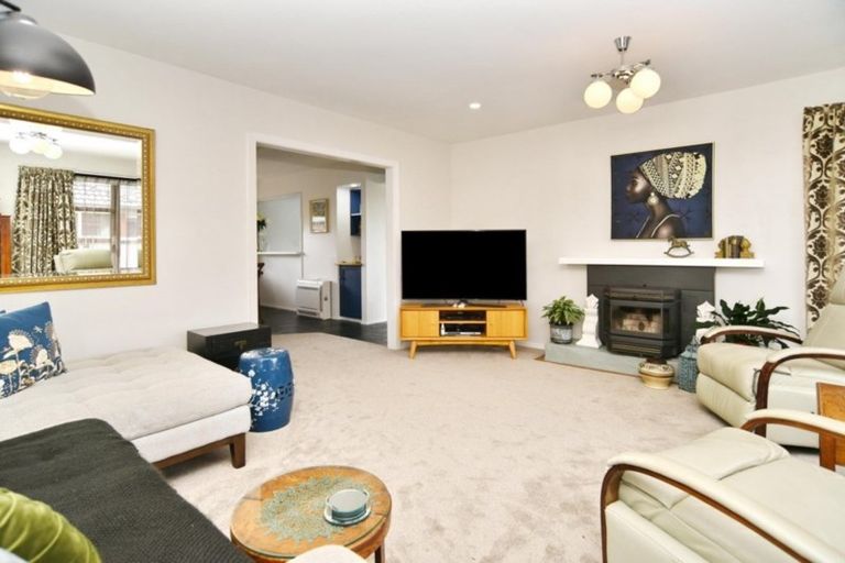 Photo of property in 47 Norrie Street, Redwood, Christchurch, 8051