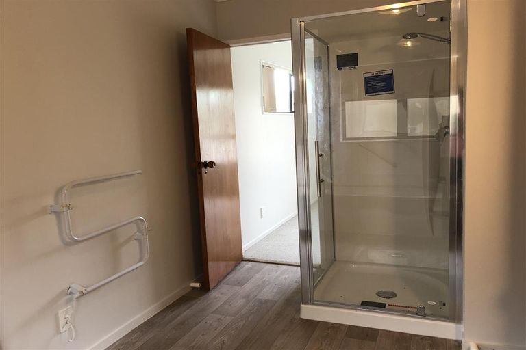 Photo of property in 3/16 Evans Road, Glen Eden, Auckland, 0602