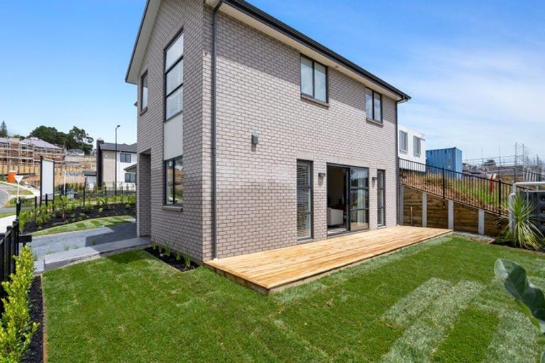 Photo of property in 35 Barrel Crescent, Swanson, Auckland, 0614