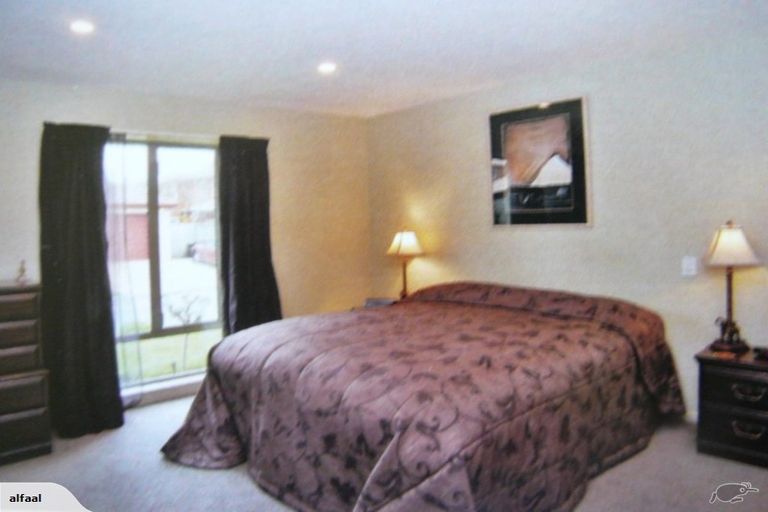 Photo of property in 6 Seclusion Lane, Parklands, Christchurch, 8083