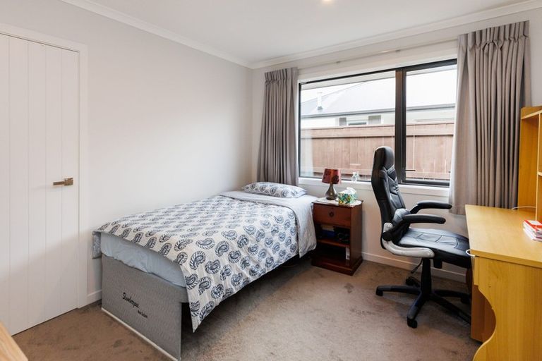 Photo of property in 7 Cyprus Place, Fitzherbert, Palmerston North, 4410