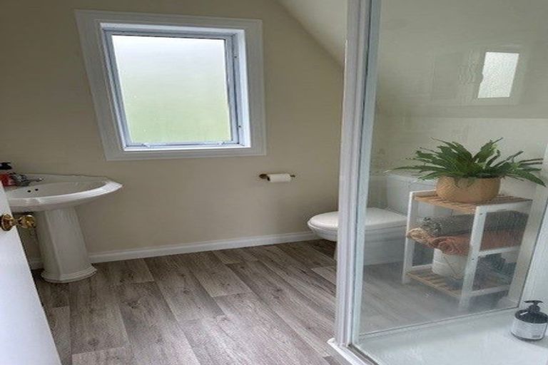 Photo of property in 112 Leinster Avenue, Raumati South, Paraparaumu, 5032