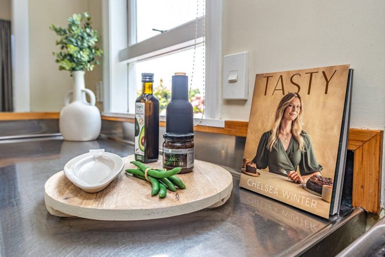 Photo of property in 11 Hillside Terrace, Saint Johns Hill, Whanganui, 4500