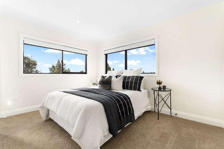 Photo of property in 12 Sunnyvale Road, Waitakere, Auckland, 0614