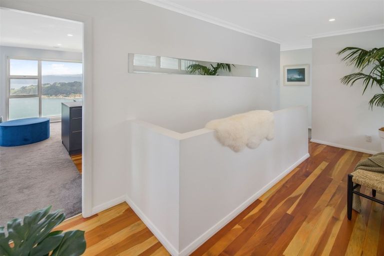 Photo of property in 21 Thane Road, Roseneath, Wellington, 6011