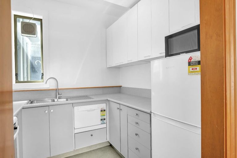 Photo of property in Invincible House, 9/161 Willis Street, Te Aro, Wellington, 6011