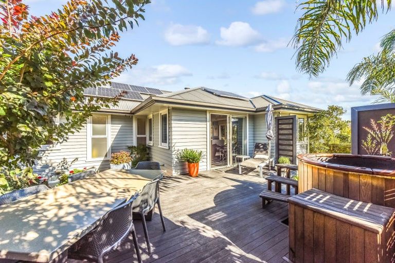 Photo of property in 1/118 Parkers Road, Tahunanui, Nelson, 7011