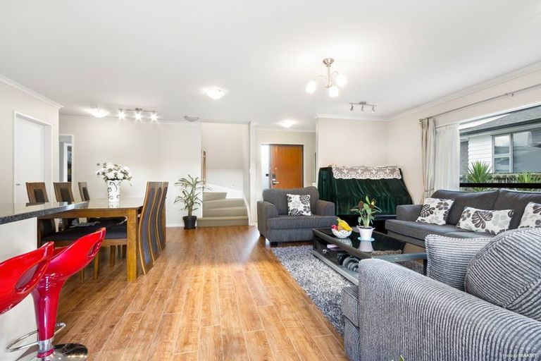 Photo of property in 7a Alan Avenue, Henderson, Auckland, 0610