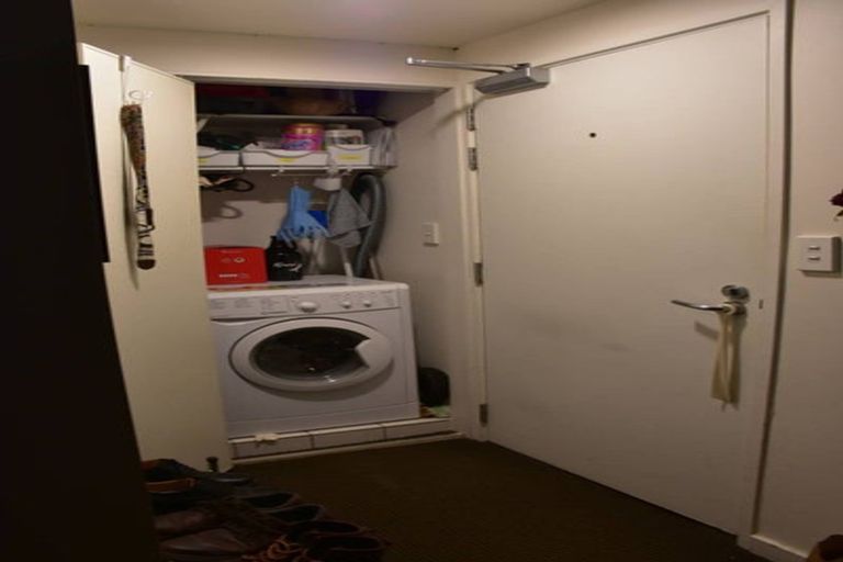 Photo of property in Terrace Heights Apartments, 3f/163 The Terrace, Wellington Central, Wellington, 6011