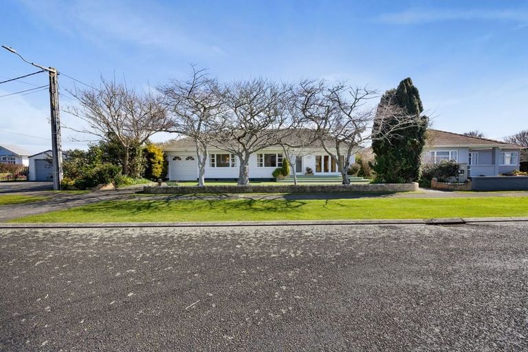 Photo of property in 57 Dixon Avenue, Hawera, 4610