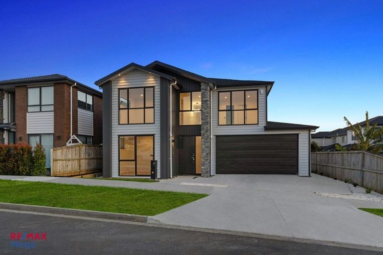 Photo of property in 14 Urney Drive, Flat Bush, Auckland, 2019