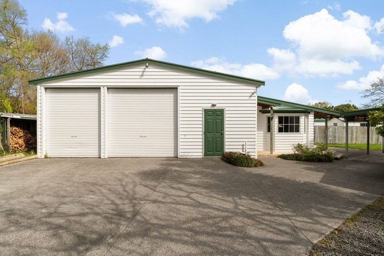 Photo of property in 14 Sarah Todd Lane, Waimauku, 0812