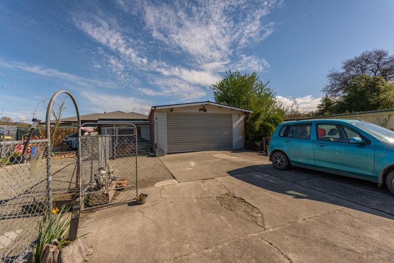 Photo of property in 1 Regent Street, Waimate, 7924