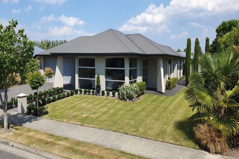 Photo of property in 35 Mistral Road, Northwood, Christchurch, 8051