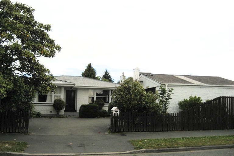 Photo of property in 11 Gainford Street, Avonhead, Christchurch, 8042