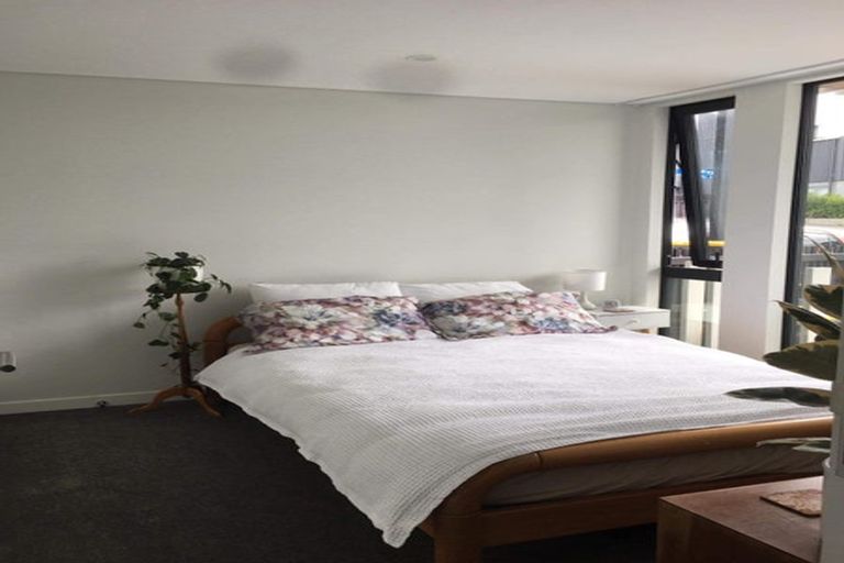 Photo of property in 13 Nugget Avenue, Hobsonville, Auckland, 0616