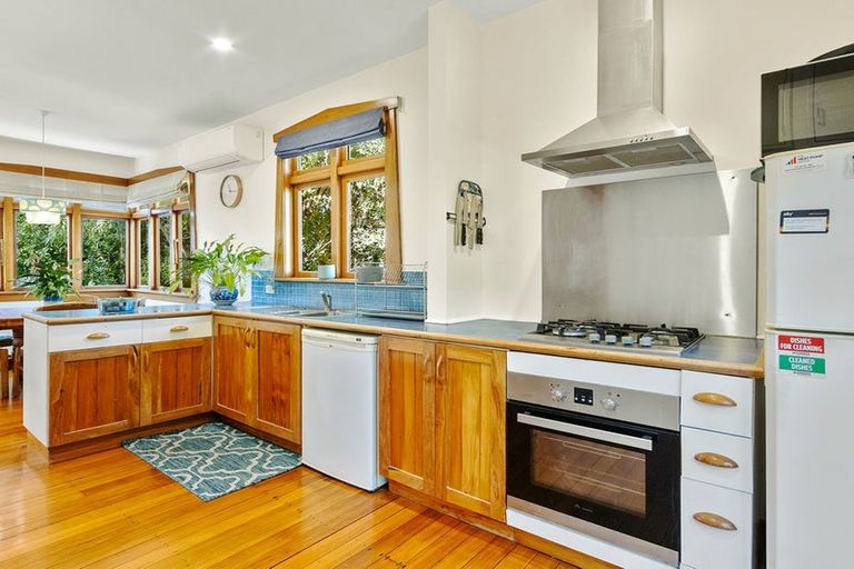 Photo of property in 2/23 Fifield Terrace, Waltham, Christchurch, 8023