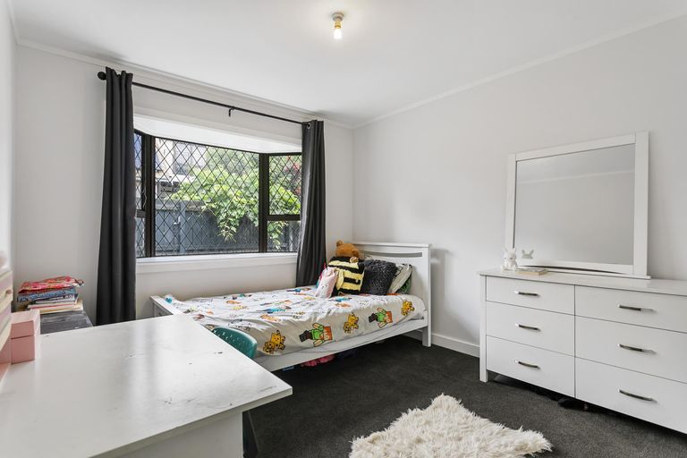 Photo of property in 2/11 Beach Road, Pahurehure, Papakura, 2113