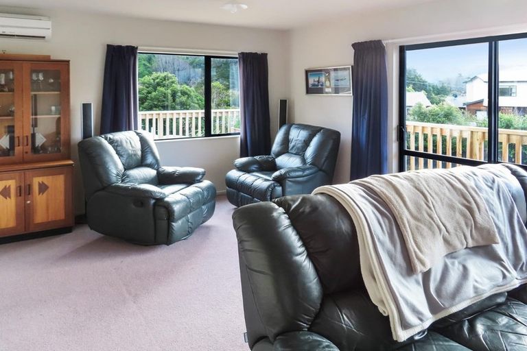 Photo of property in 30 Plateau Road, Te Marua, Upper Hutt, 5018