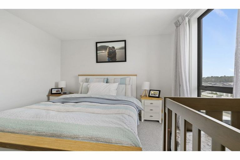 Photo of property in 2/46 Jane Maree Road, Kumeu, 0810