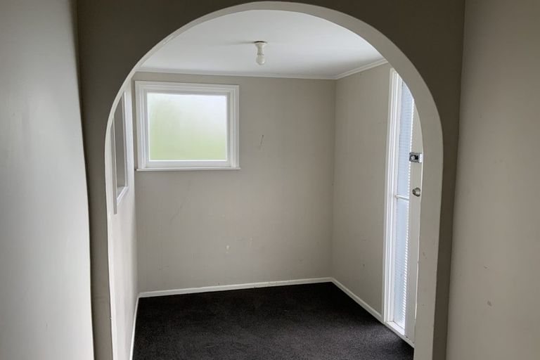 Photo of property in 100 Main Road, Waikanae, 5036