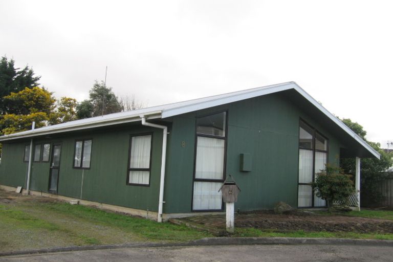 Photo of property in 8 Coromandel Court, Roslyn, Palmerston North, 4414