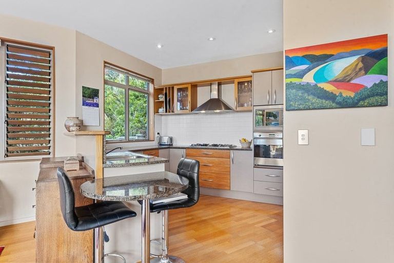 Photo of property in 3/56 Castor Bay Road, Castor Bay, Auckland, 0620