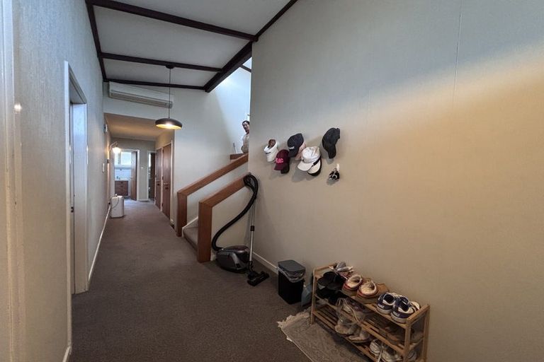 Photo of property in 23 Highfield Place, Avonhead, Christchurch, 8042