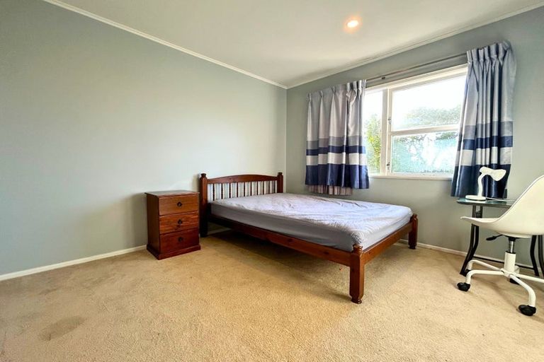 Photo of property in 88 Glendene Avenue, Glendene, Auckland, 0602