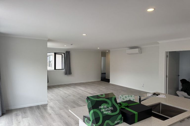 Photo of property in 39 Kaurinui Crescent, One Tree Point, 0118