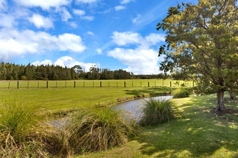 Photo of property in 24 Angus Place, Rangiora, 7400