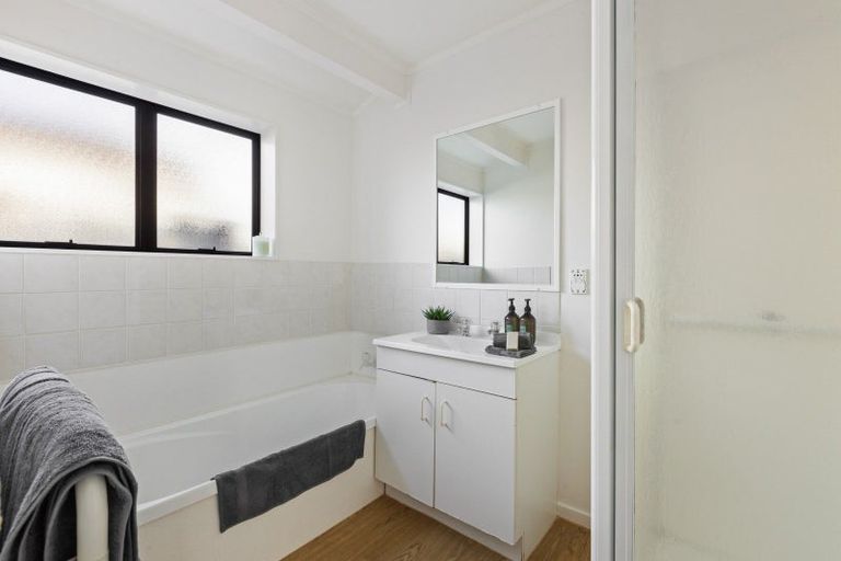 Photo of property in 8/57 Weiti Road, Orewa, 0931